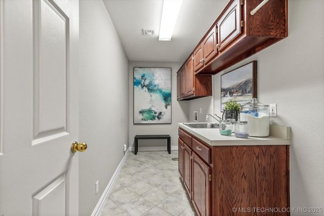 10119 S Evanston Avenue, Tulsa, OK 74137