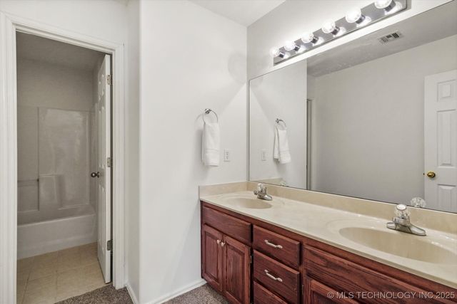 10119 S Evanston Avenue, Tulsa, OK 74137