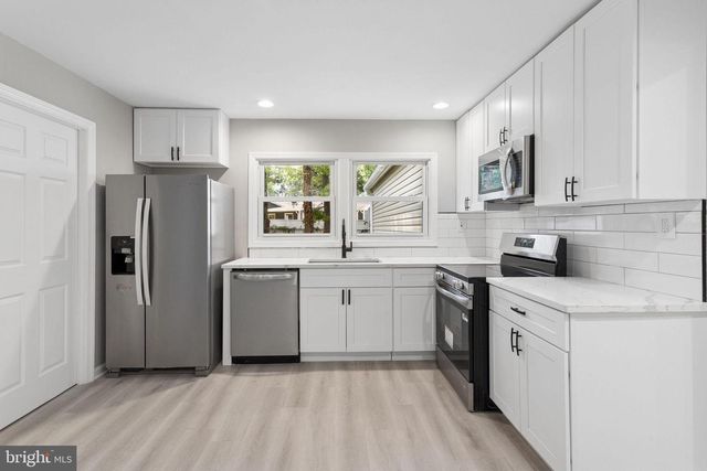 29 EXECUTIVE LN, Willingboro, NJ 08046