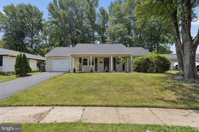29 EXECUTIVE LN, Willingboro, NJ 08046