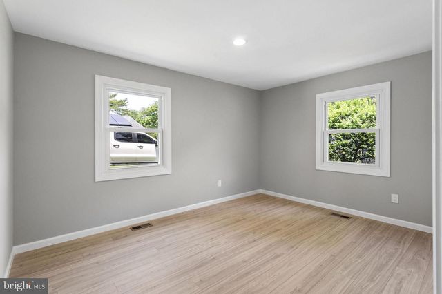 29 EXECUTIVE LN, Willingboro, NJ 08046