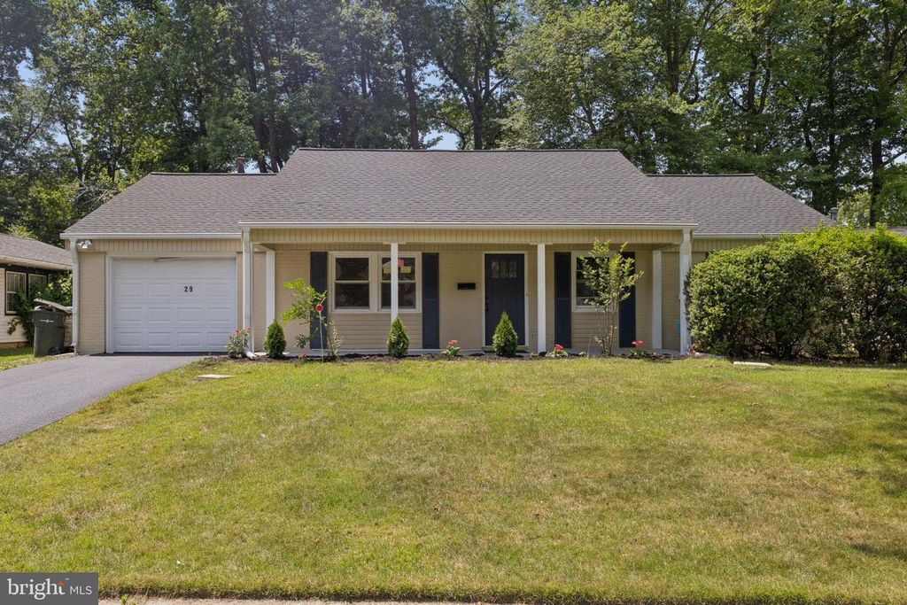 29 EXECUTIVE LN, Willingboro, NJ 08046