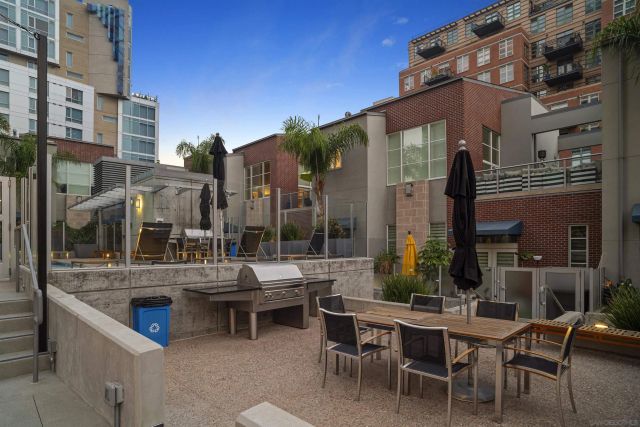 800 The Mark Lane 310, San Diego, CA 92101