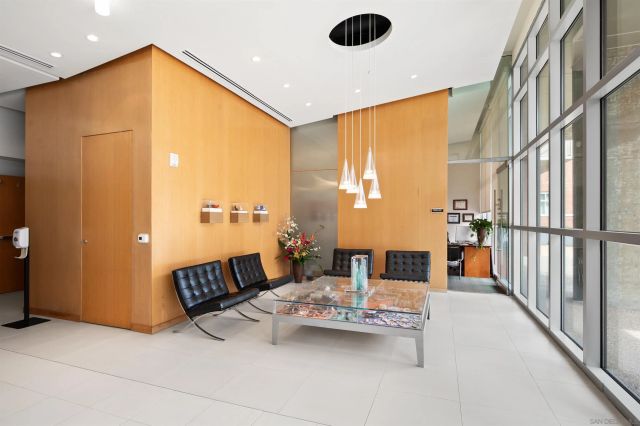 800 The Mark Lane 310, San Diego, CA 92101
