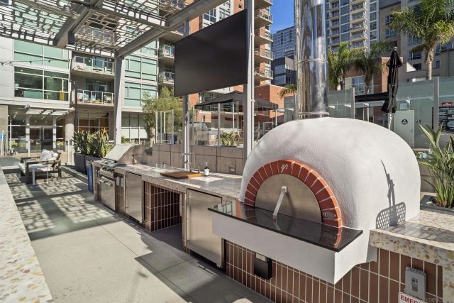 800 The Mark Lane 310, San Diego, CA 92101