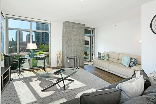 800 The Mark Lane 310, San Diego, CA 92101