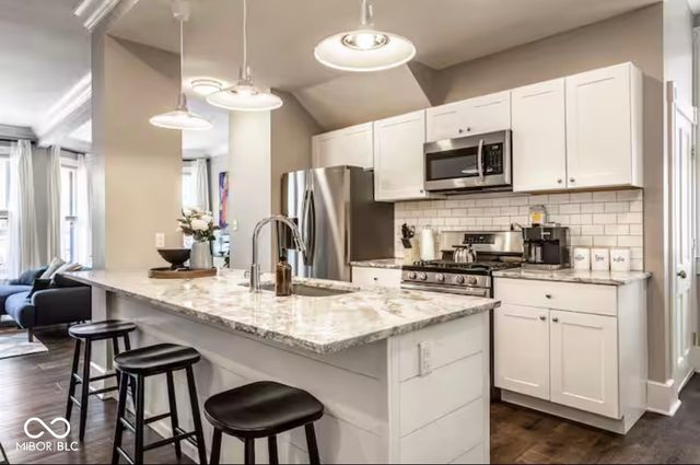 213-215 E 15th Street, Indianapolis, IN 46202