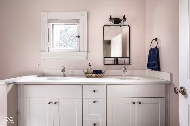 213-215 E 15th Street, Indianapolis, IN 46202