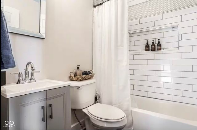 213-215 E 15th Street, Indianapolis, IN 46202