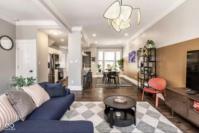 213-215 E 15th Street, Indianapolis, IN 46202