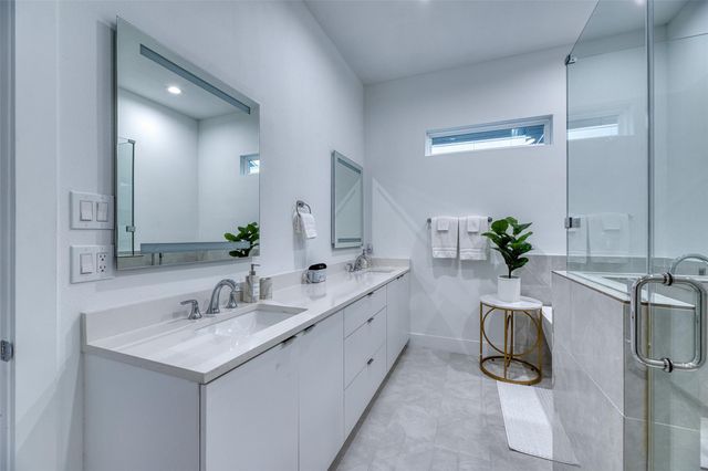 507 Schweikhardt Street, Houston, TX 77020