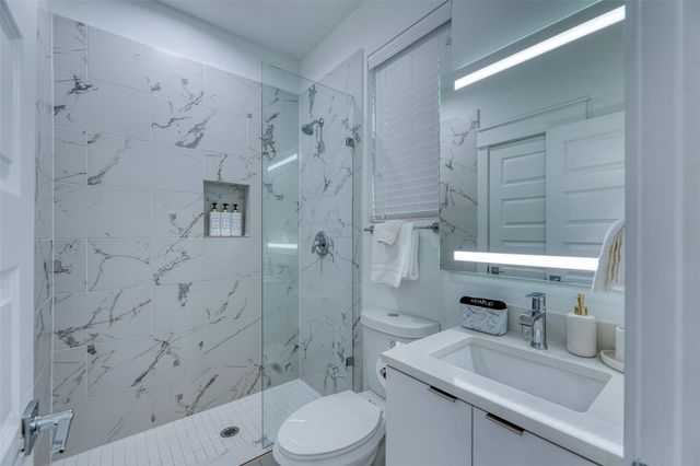 507 Schweikhardt Street, Houston, TX 77020