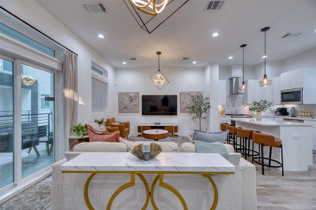 507 Schweikhardt Street, Houston, TX 77020