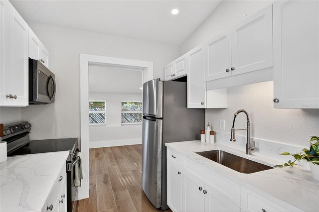 2547 LOMA LINDA STREET, Sarasota, FL 34239