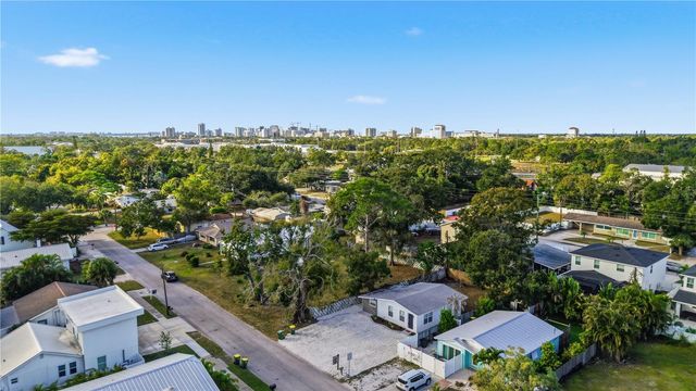 2547 LOMA LINDA STREET, Sarasota, FL 34239