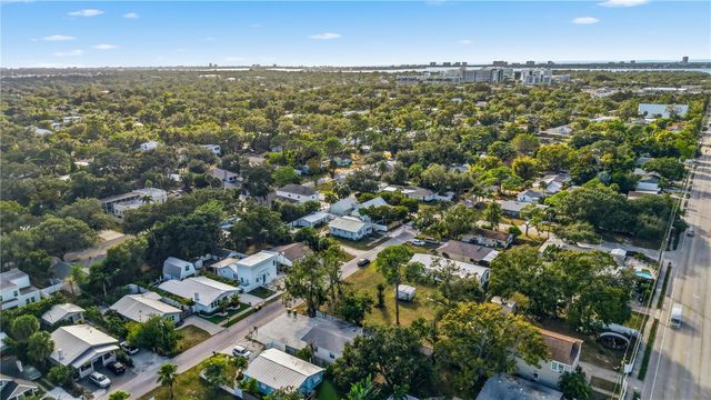 2547 LOMA LINDA STREET, Sarasota, FL 34239