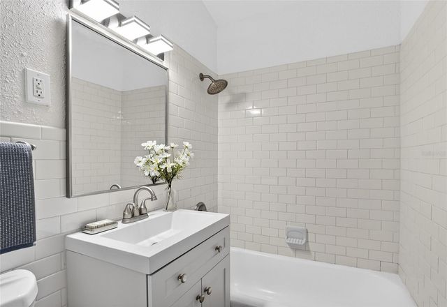 2547 LOMA LINDA STREET, Sarasota, FL 34239