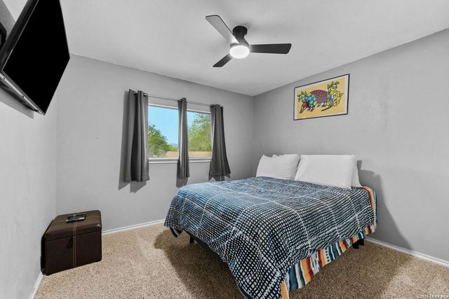 17041 Vista Bluff Dr, San Antonio, TX 78247