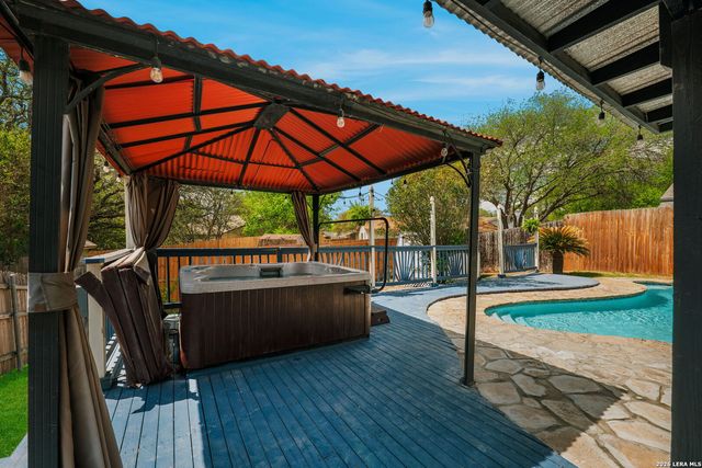 17041 Vista Bluff Dr, San Antonio, TX 78247