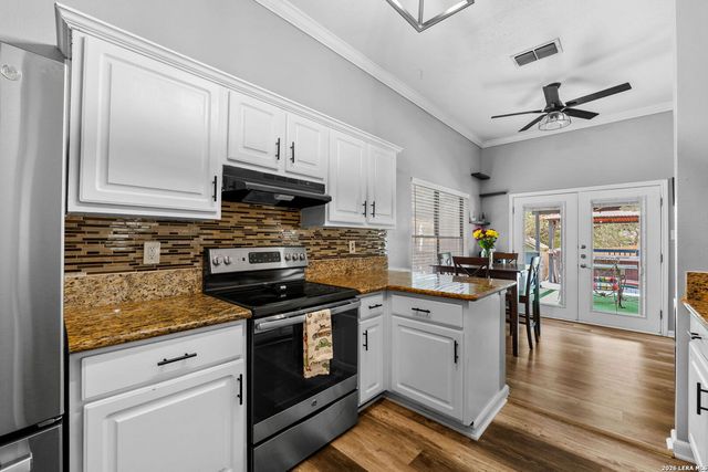 17041 Vista Bluff Dr, San Antonio, TX 78247