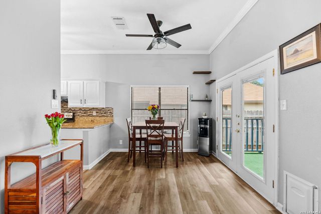 17041 Vista Bluff Dr, San Antonio, TX 78247