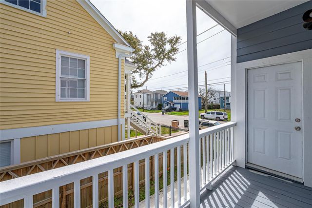 2127 Avenue O, Galveston, TX 77550