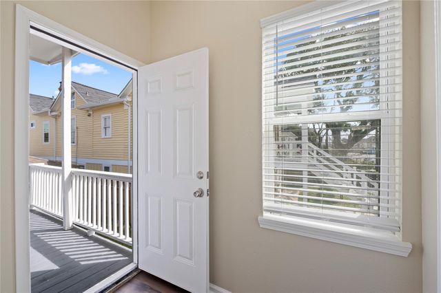 2127 Avenue O, Galveston, TX 77550