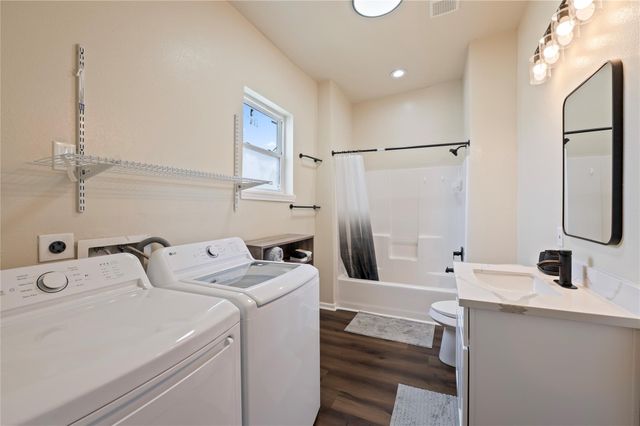 2127 Avenue O, Galveston, TX 77550