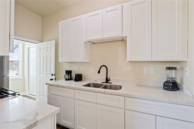 2127 Avenue O, Galveston, TX 77550