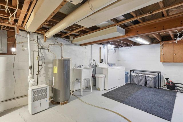 807 N BADGER AVENUE, Appleton, WI 54914