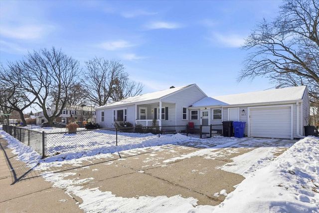 807 N BADGER AVENUE, Appleton, WI 54914