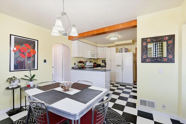 807 N BADGER AVENUE, Appleton, WI 54914