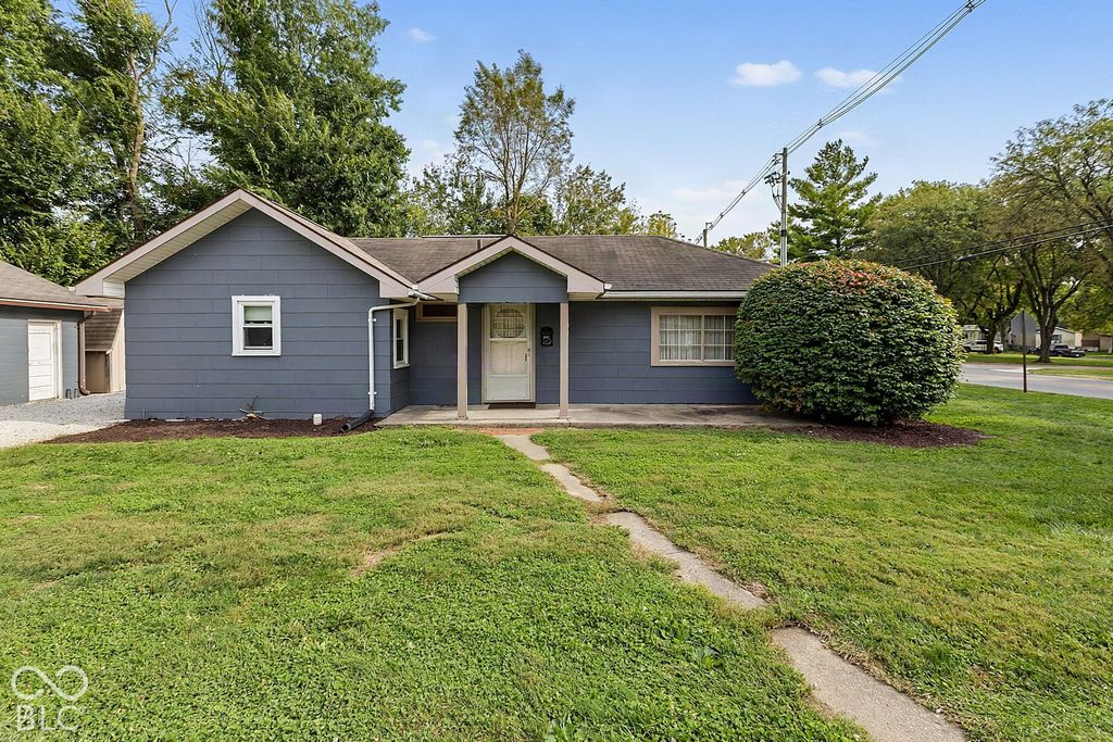 1021 Lafayette Avenue, Lebanon, IN 46052