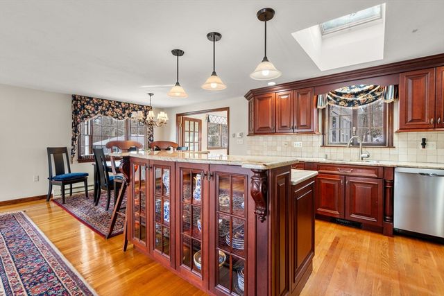 84 Crosby Rd, Marlborough, MA 01752