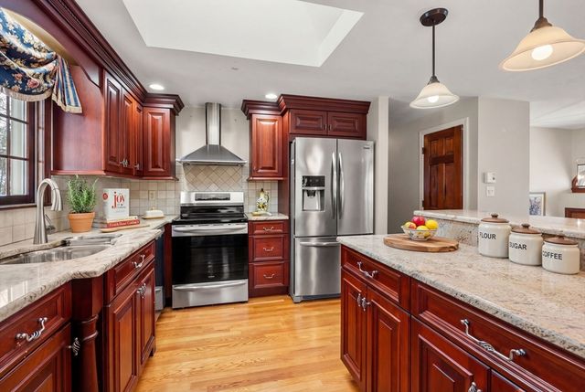 84 Crosby Rd, Marlborough, MA 01752