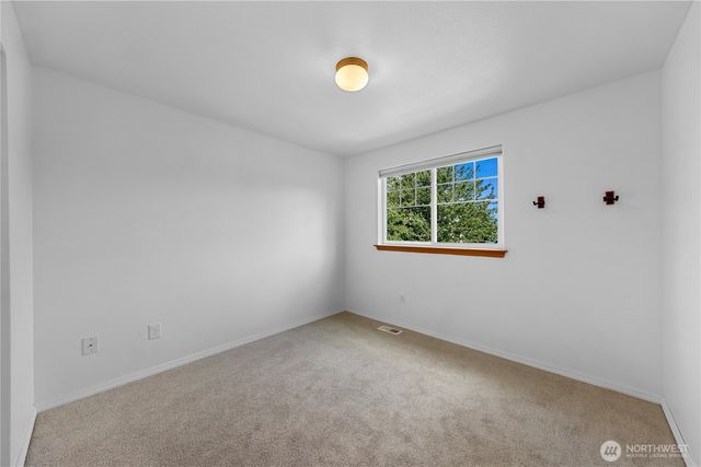 176 Dallas Street, Mount Vernon, WA 98274