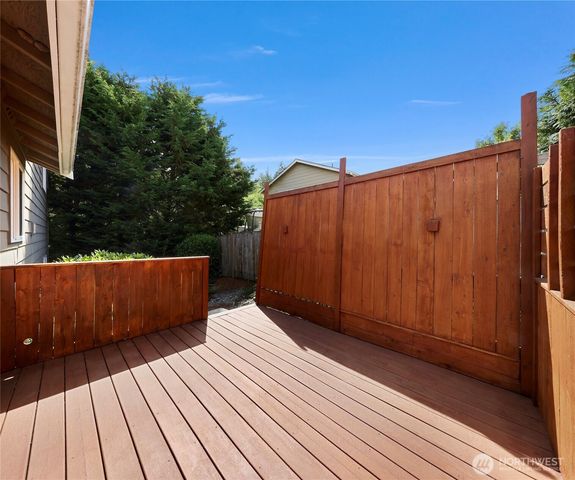 176 Dallas Street, Mount Vernon, WA 98274