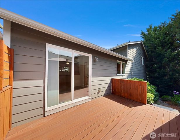 176 Dallas Street, Mount Vernon, WA 98274