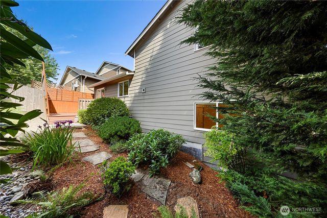 176 Dallas Street, Mount Vernon, WA 98274