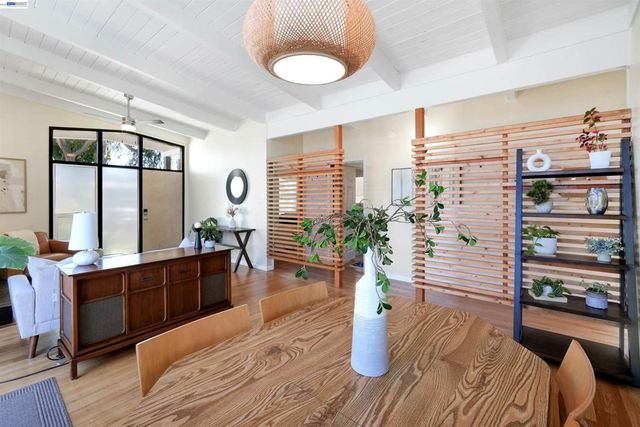 430 Dutchess Ln, Hayward, CA 94544