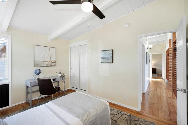 430 Dutchess Ln, Hayward, CA 94544