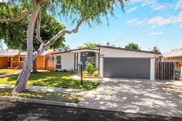 430 Dutchess Ln, Hayward, CA 94544