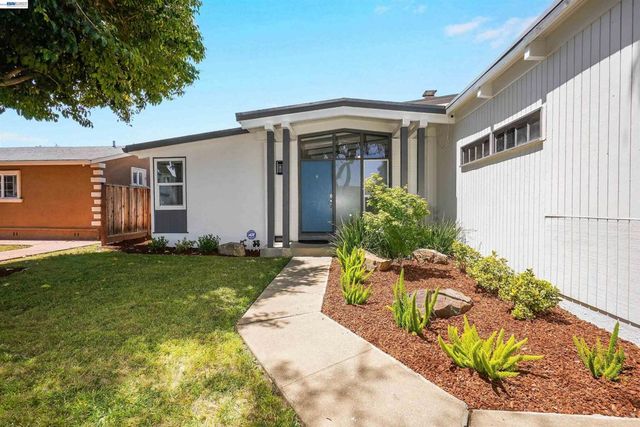 430 Dutchess Ln, Hayward, CA 94544