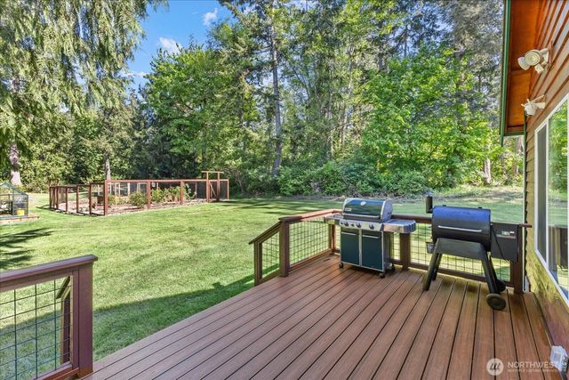 16519 74th Avenue NW, Stanwood, WA 98292
