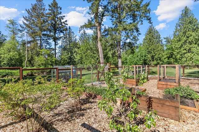 16519 74th Avenue NW, Stanwood, WA 98292
