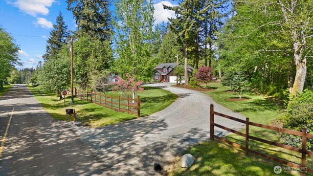 16519 74th Avenue NW, Stanwood, WA 98292