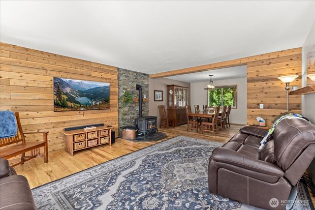 16519 74th Avenue NW, Stanwood, WA 98292