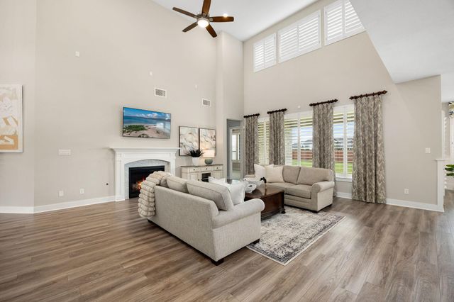 2230 Azure Spring Drive, Missouri City, TX 77459