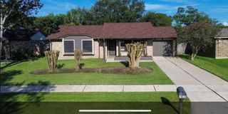 1010 Dixie Drive, League City, TX 77573