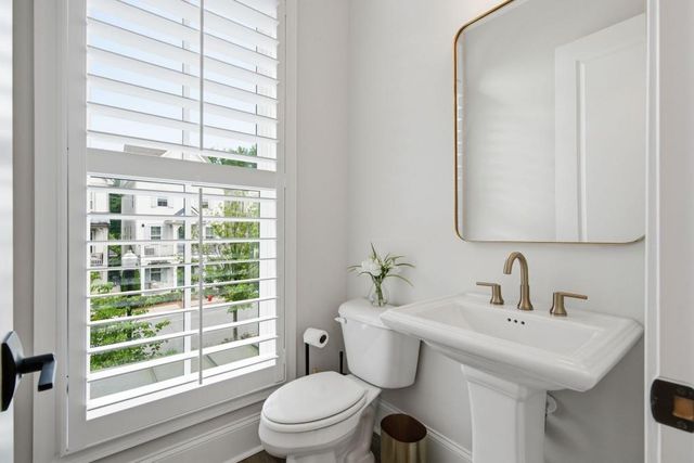 260 Briscoe Way, Alpharetta, GA 30009